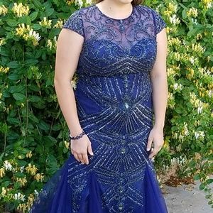 Sherri Hill formal dress